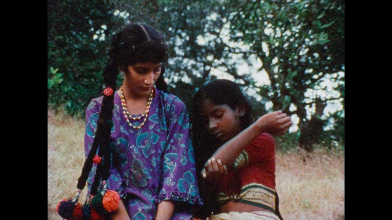 Kisses on a Train 1993 movie scene