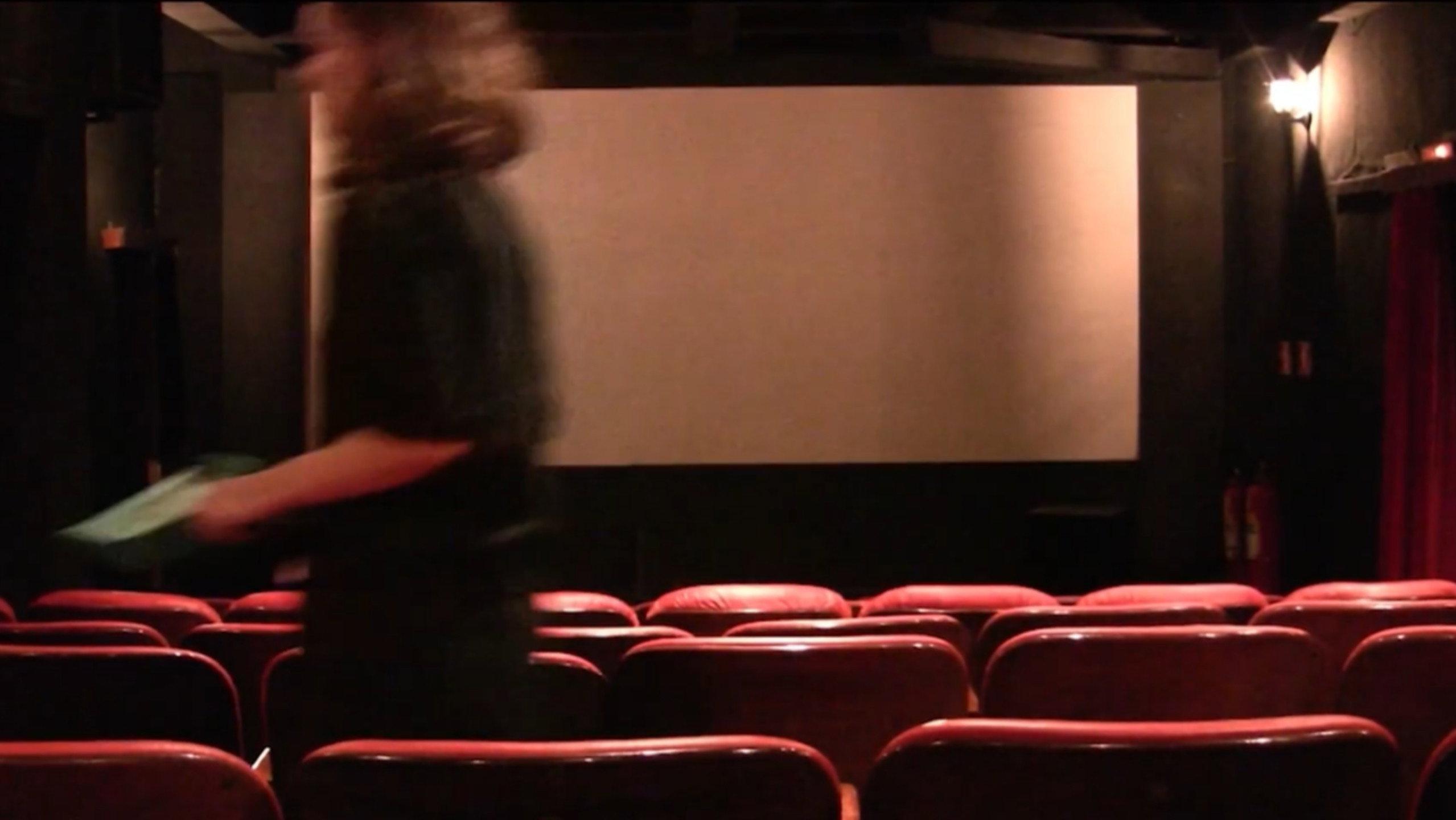 O Trabalho Enobrece o Homem 2013 movie scene