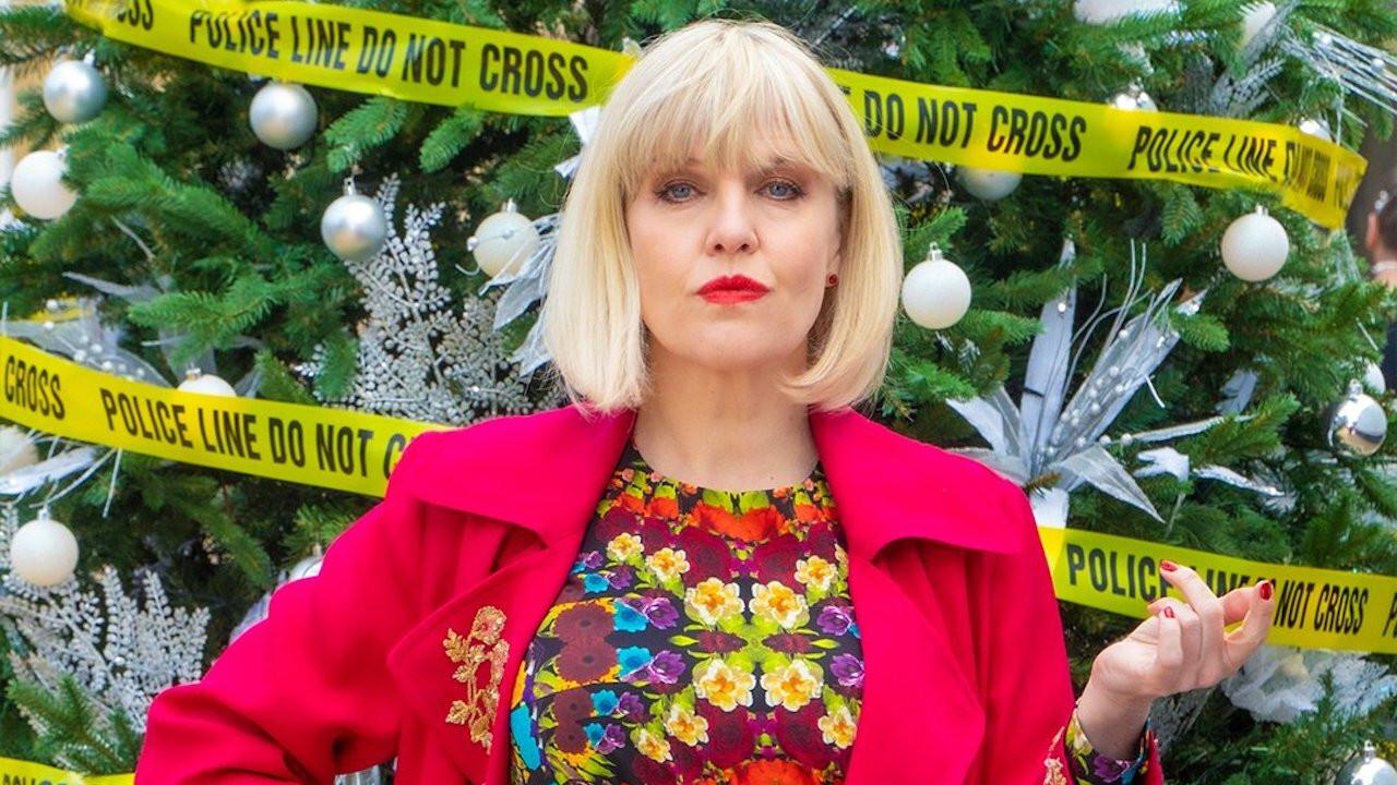 Agatha Raisin: Kissing Christmas Goodbye 2021 movie scene