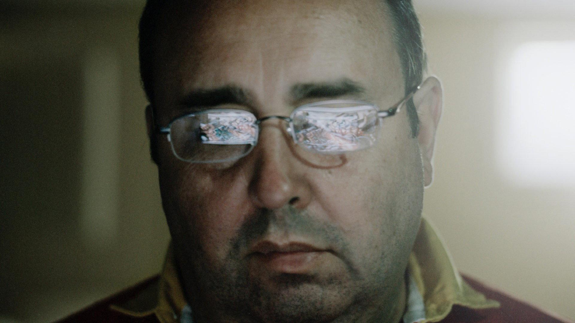 How Heavy This Hammer 2015 movie scene