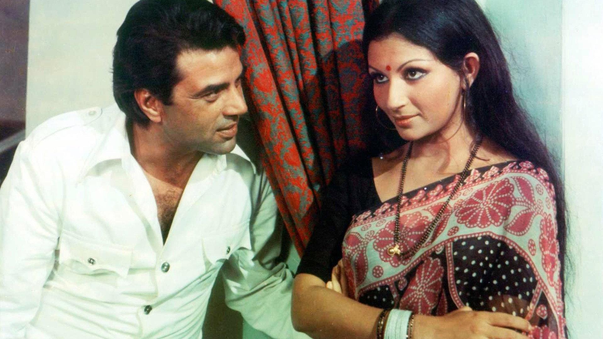 Chupke Chupke 1975 movie scene