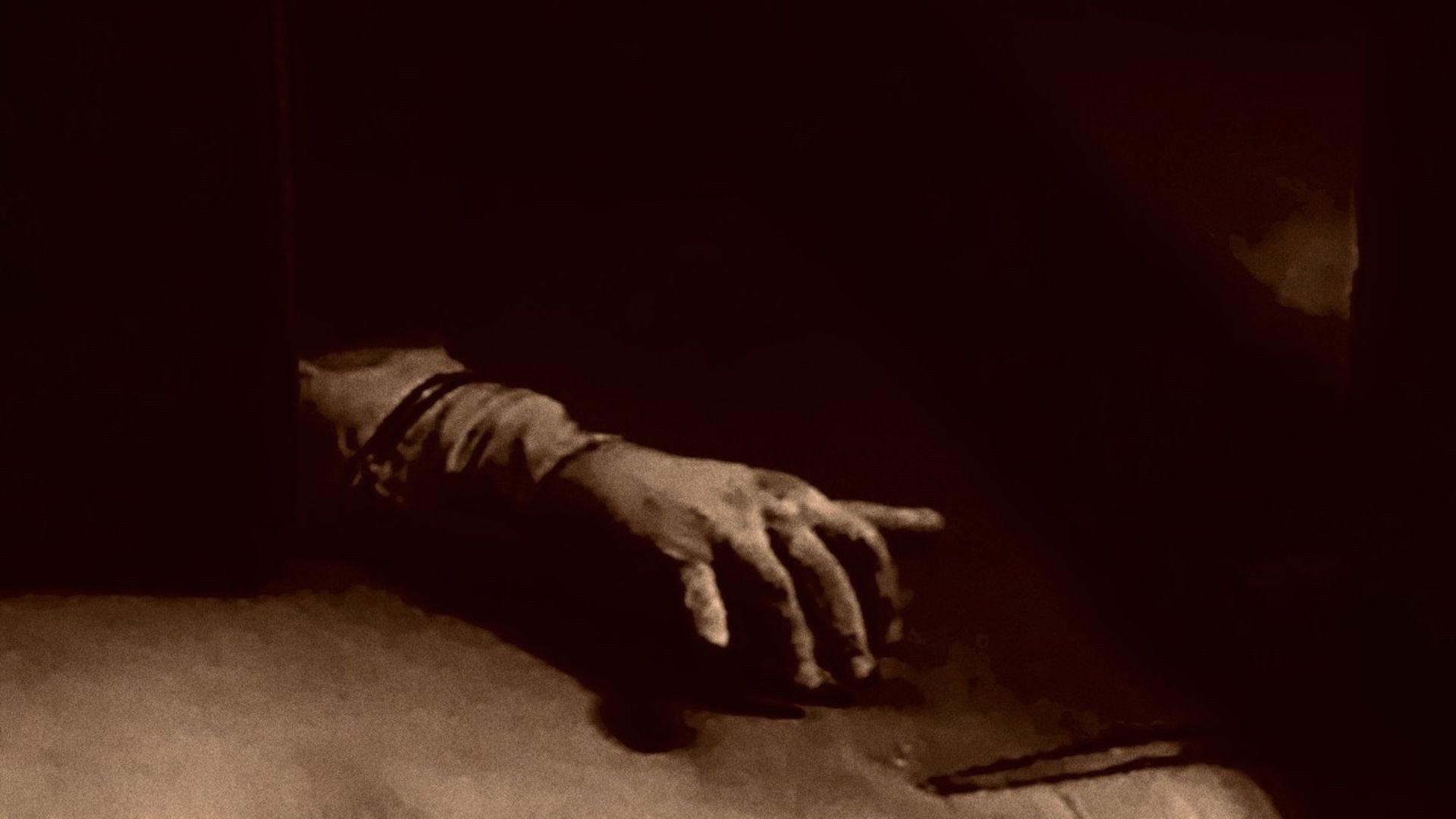 The Crawling Hand 1963 movie scene