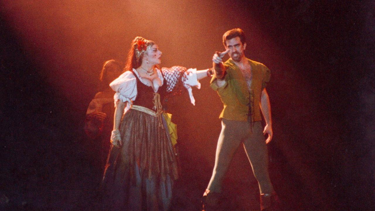 El jorobado de Paris 1995 movie scene
