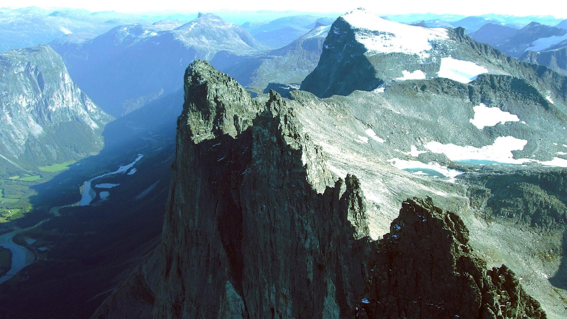 Troll Wall: The Vertical Mile 1981 movie scene