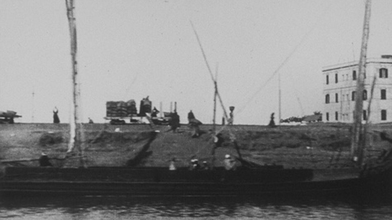 Panorama des rives du Nil, [VIII] 1897 movie scene