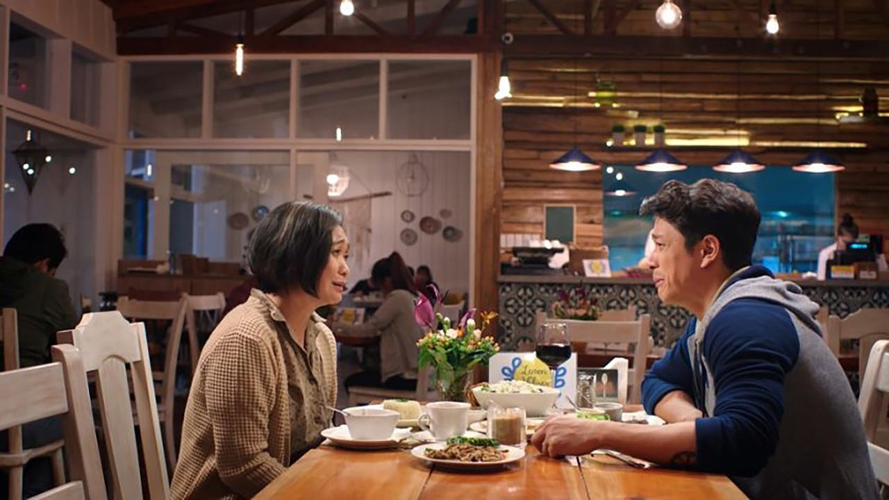 Ang Babae sa Septic Tank 2: #ForeverIsNotEnough 2016 movie scene