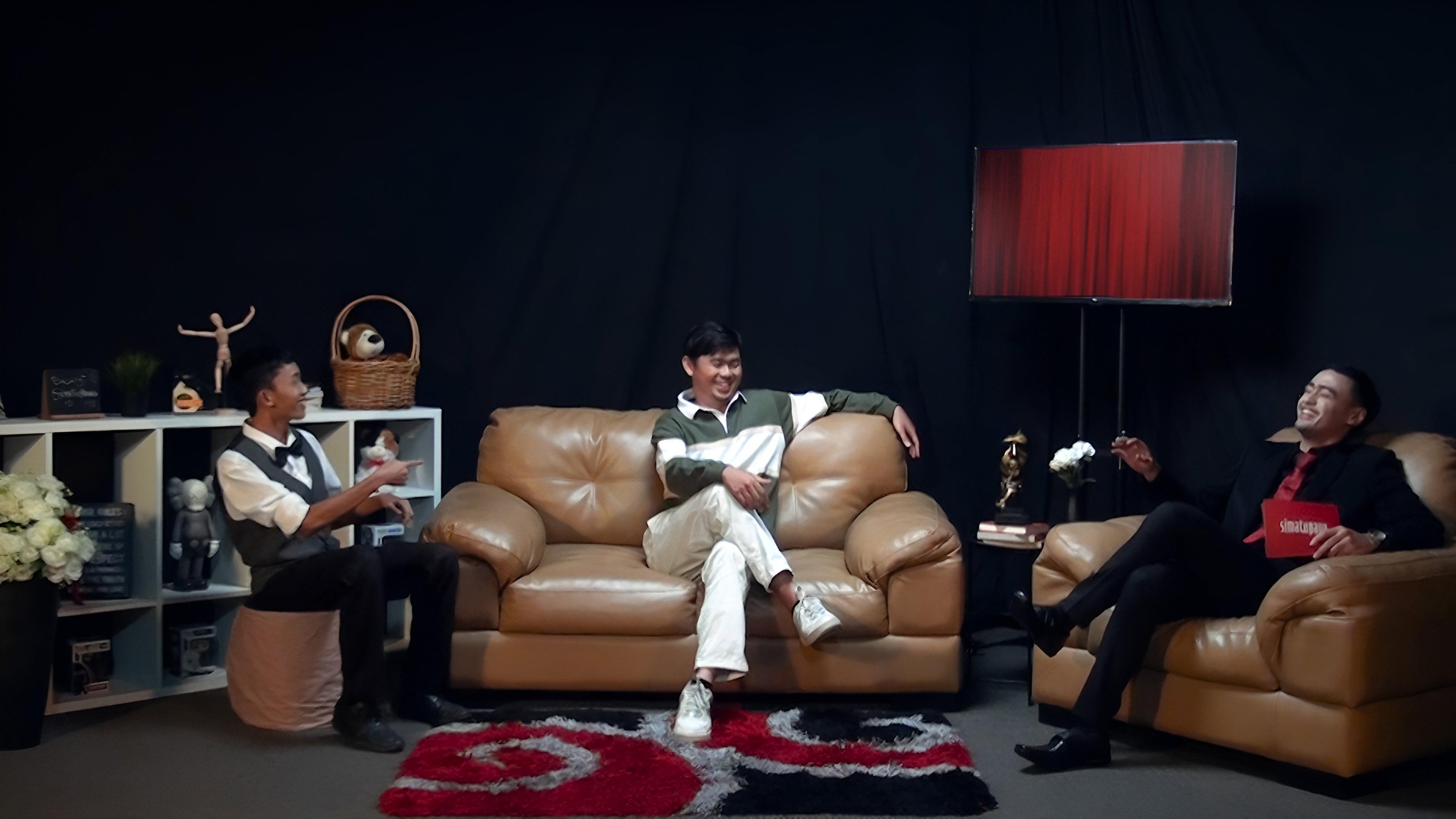 Simatupang's Chit-Chat 2024 movie scene