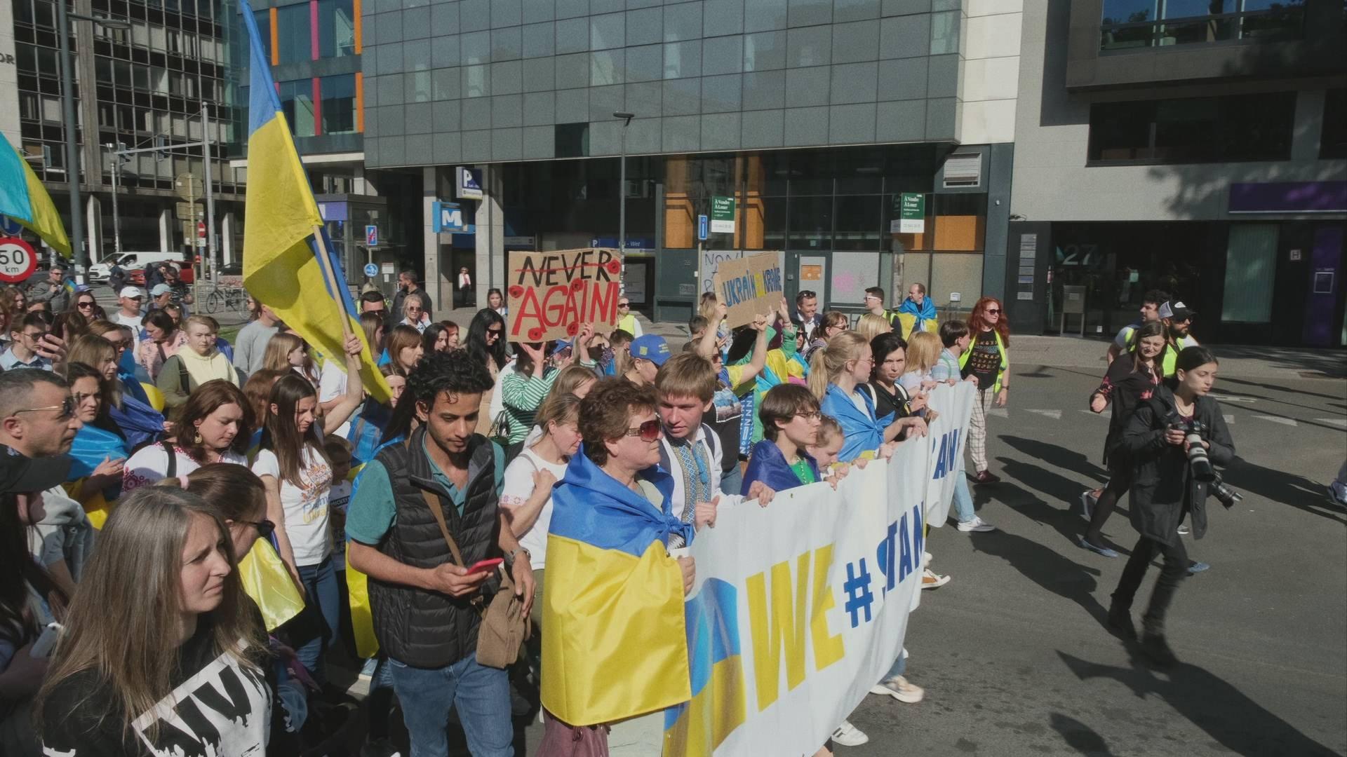 Don't Leave Me Behind: Stories of Young Ukrainian Survival 2023 movie scene