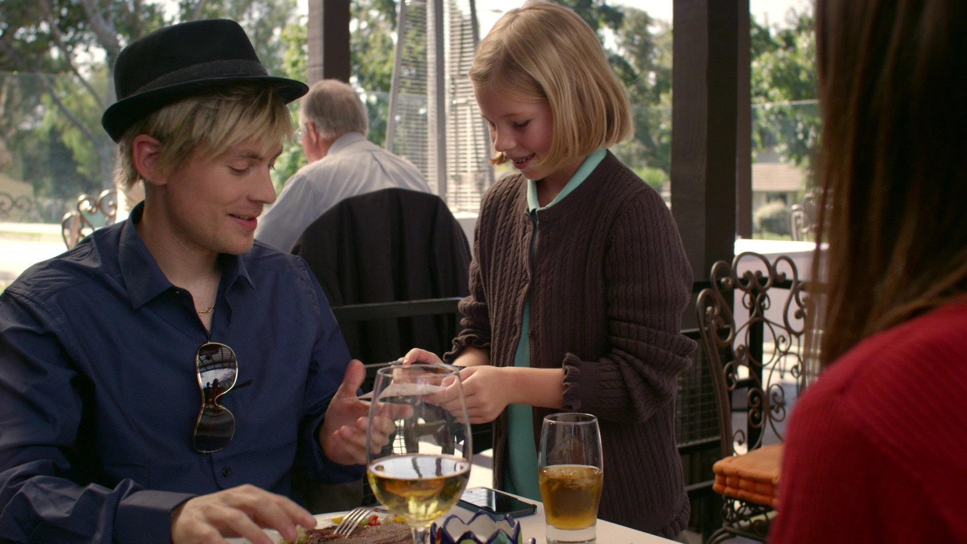 Flipped 2015 movie scene