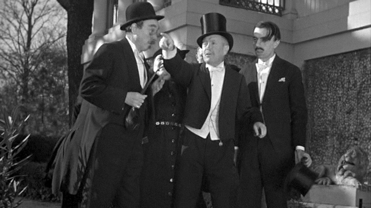 The Italian Straw Hat 1941 movie scene