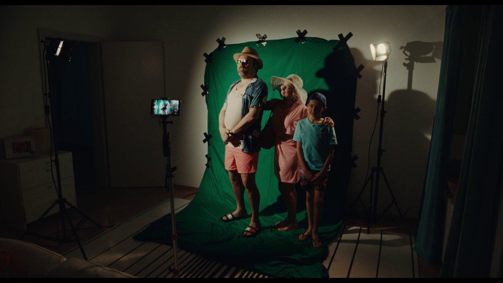 Moles 2021 movie scene