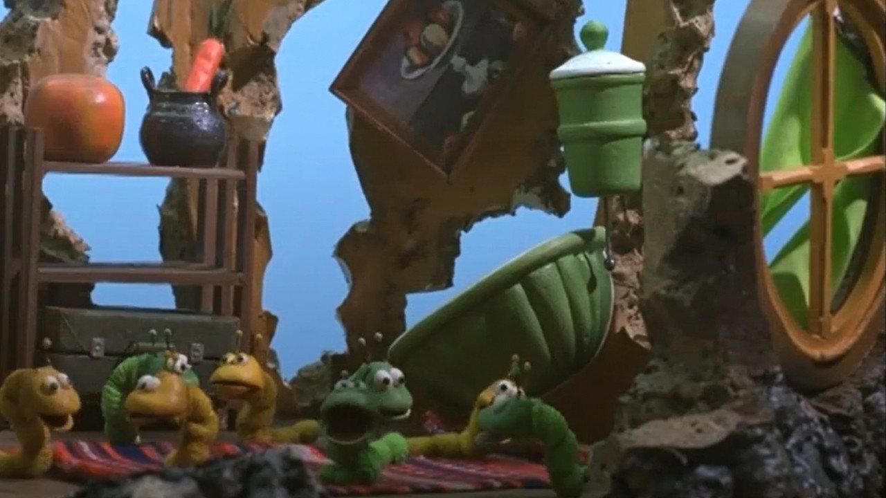 Home Hole Horrors 1999 movie scene