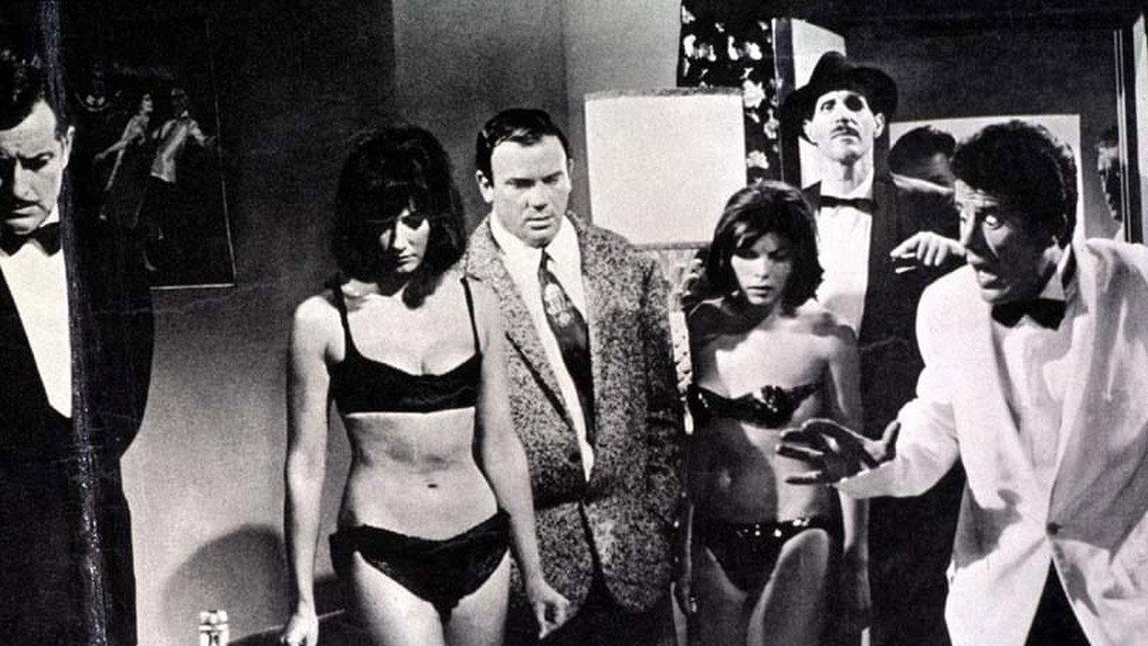2 mattacchioni al Moulin Rouge 1964 movie scene