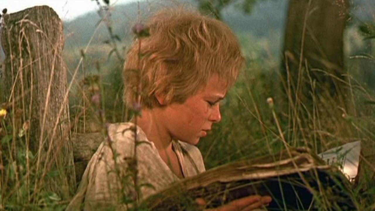 Memories of My Childhood 1964 movie scene