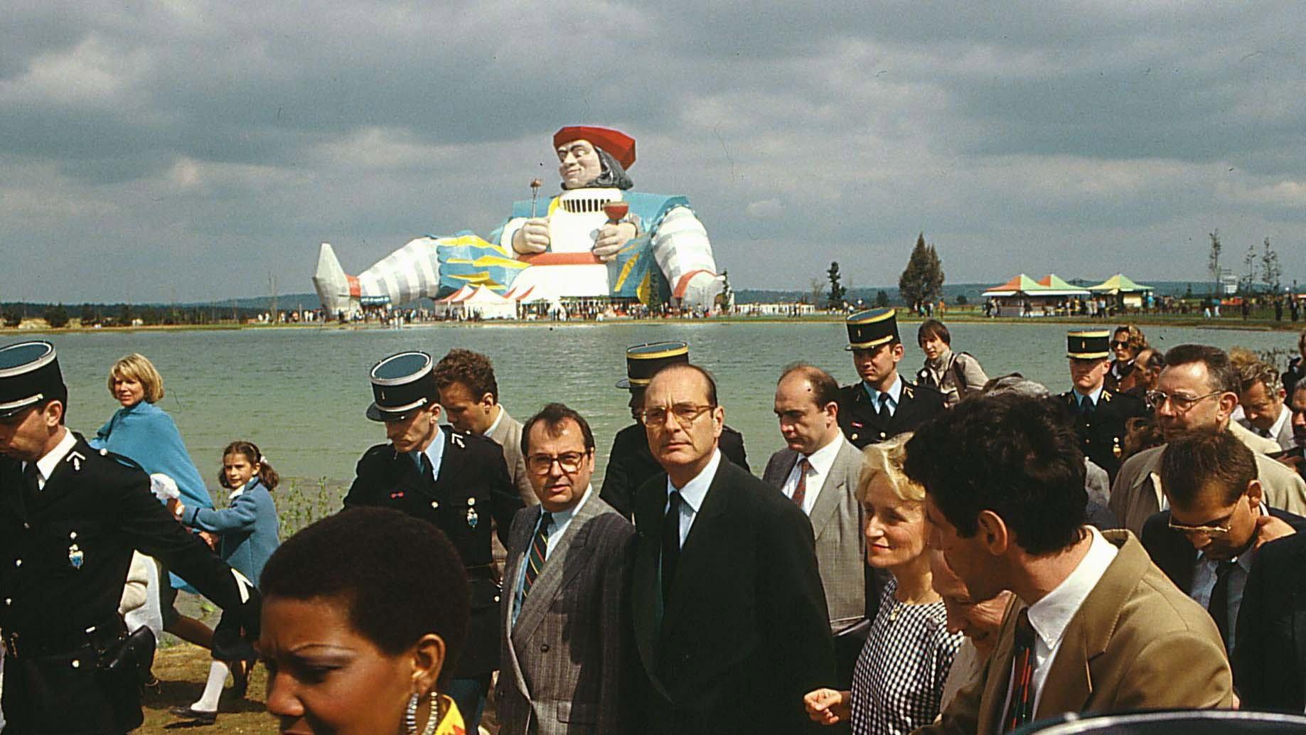 Mirapolis 2026 movie scene
