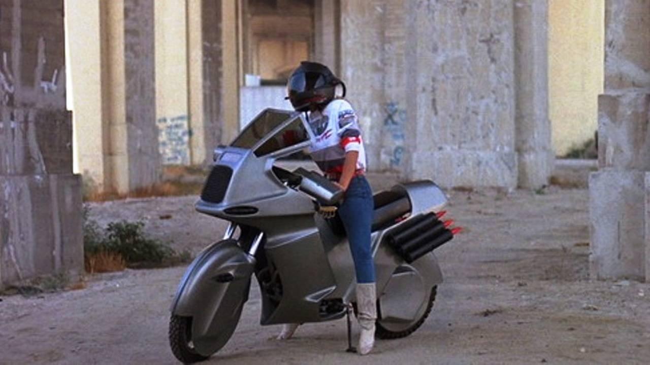 Cyclone 1987 movie scene