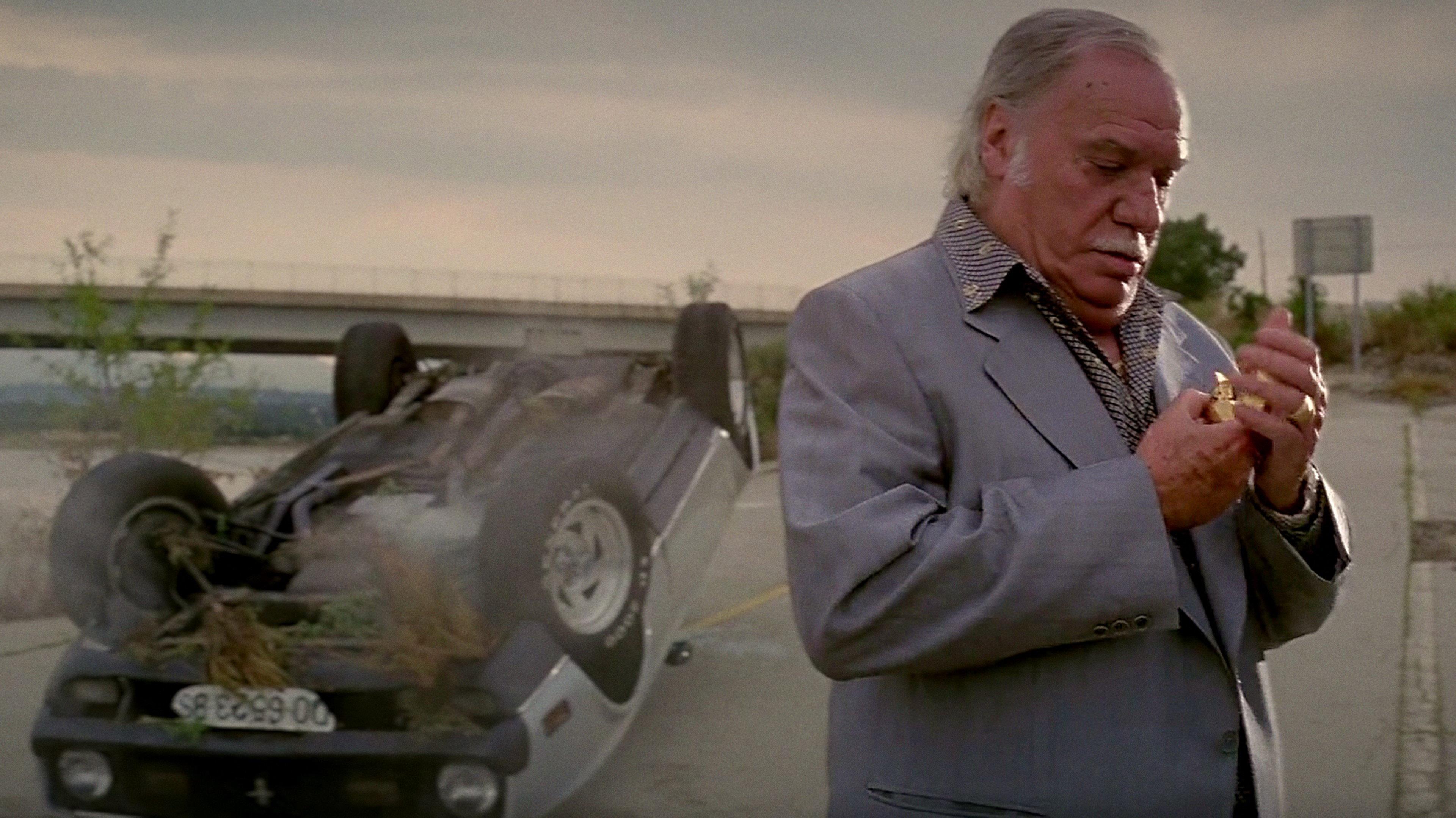 Airbag 1997 movie scene