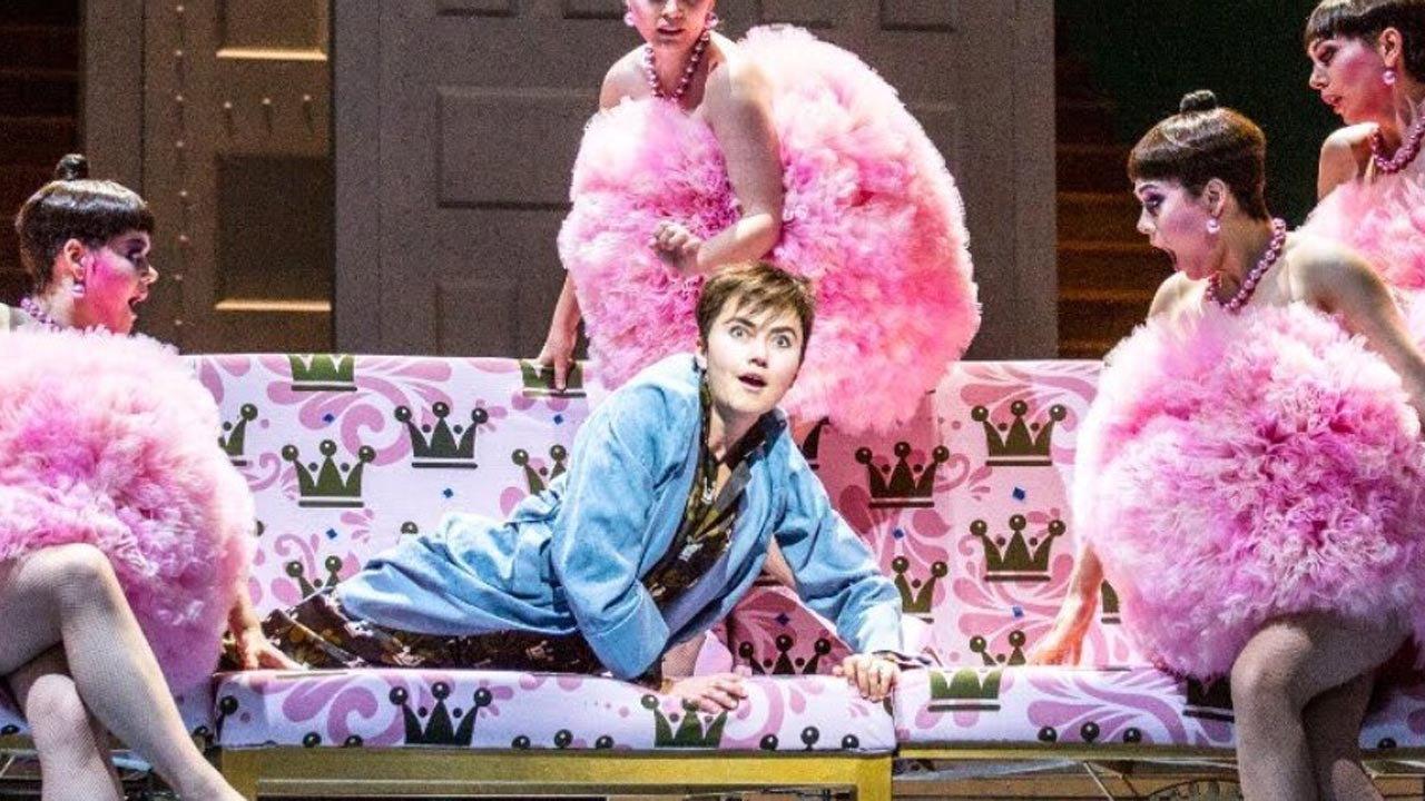 Chabrier: The Star 2019 movie scene