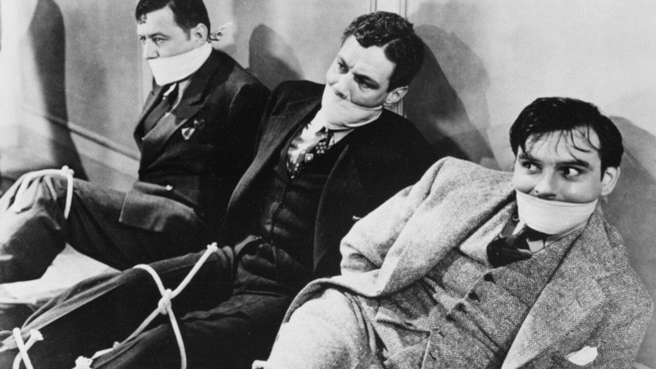 Dick Tracy's G-Men 1939 movie scene