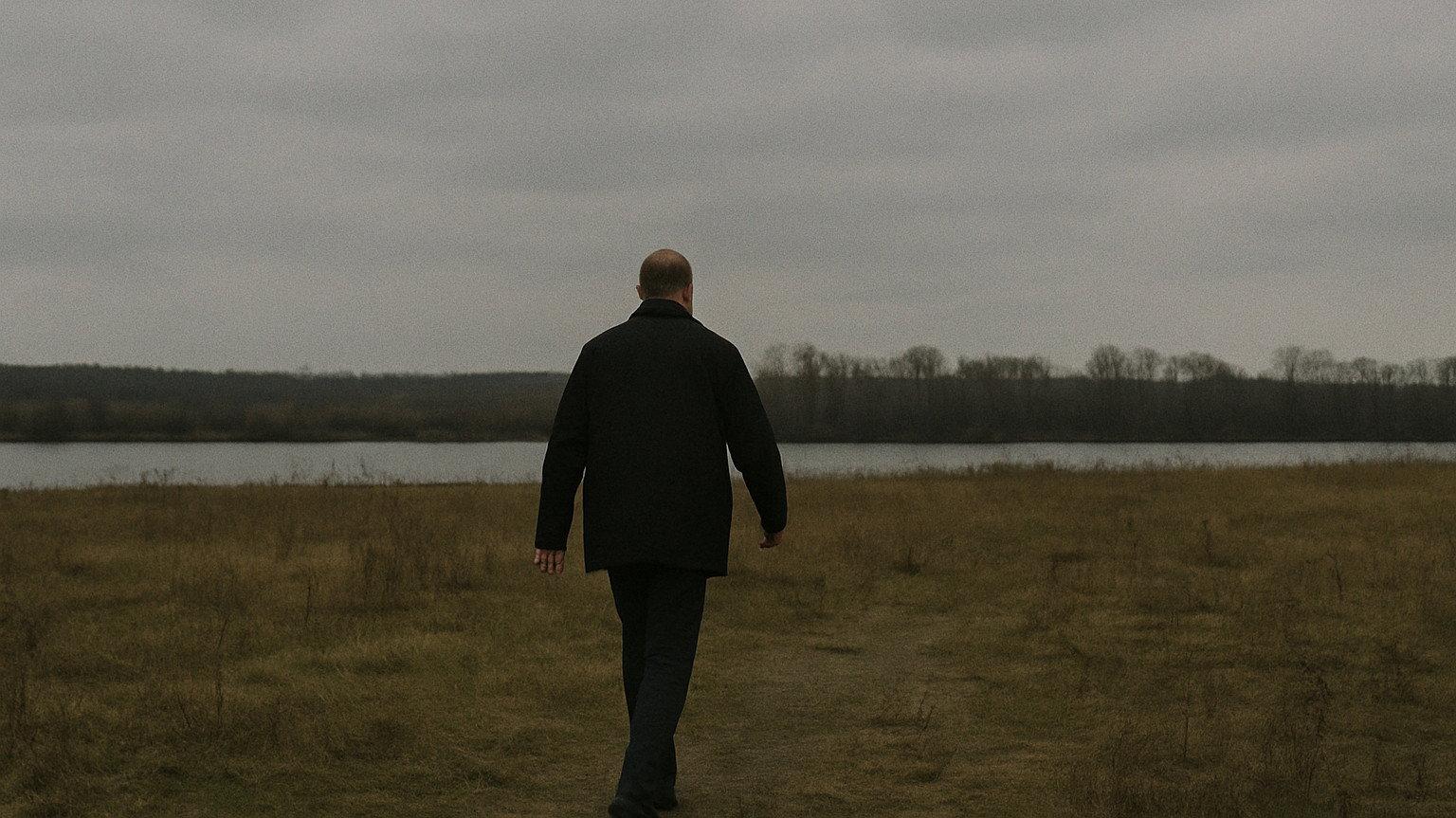 The Man Walking to the River 2015 movie scene