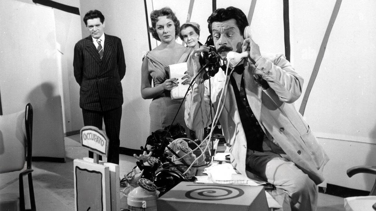 Ridere! Ridere! Ridere! 1954 movie scene