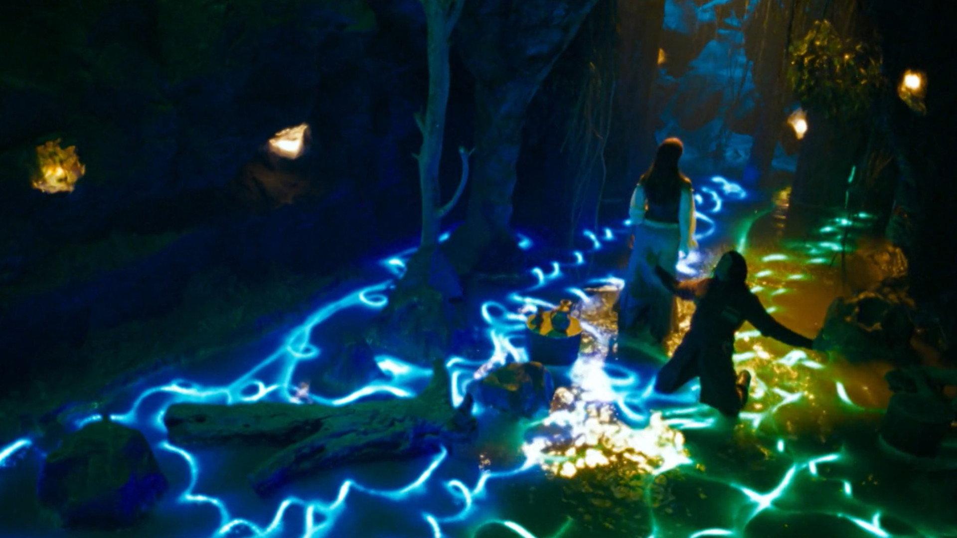 Irandam Ulagam 2013 movie scene