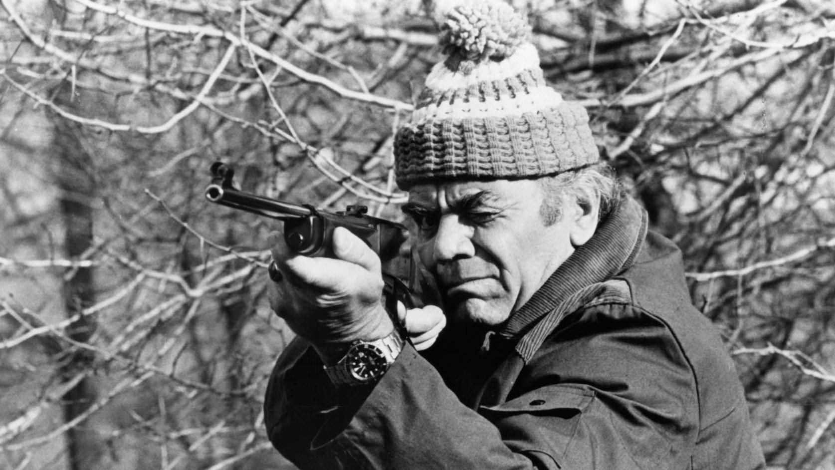 Shoot 1976 movie scene