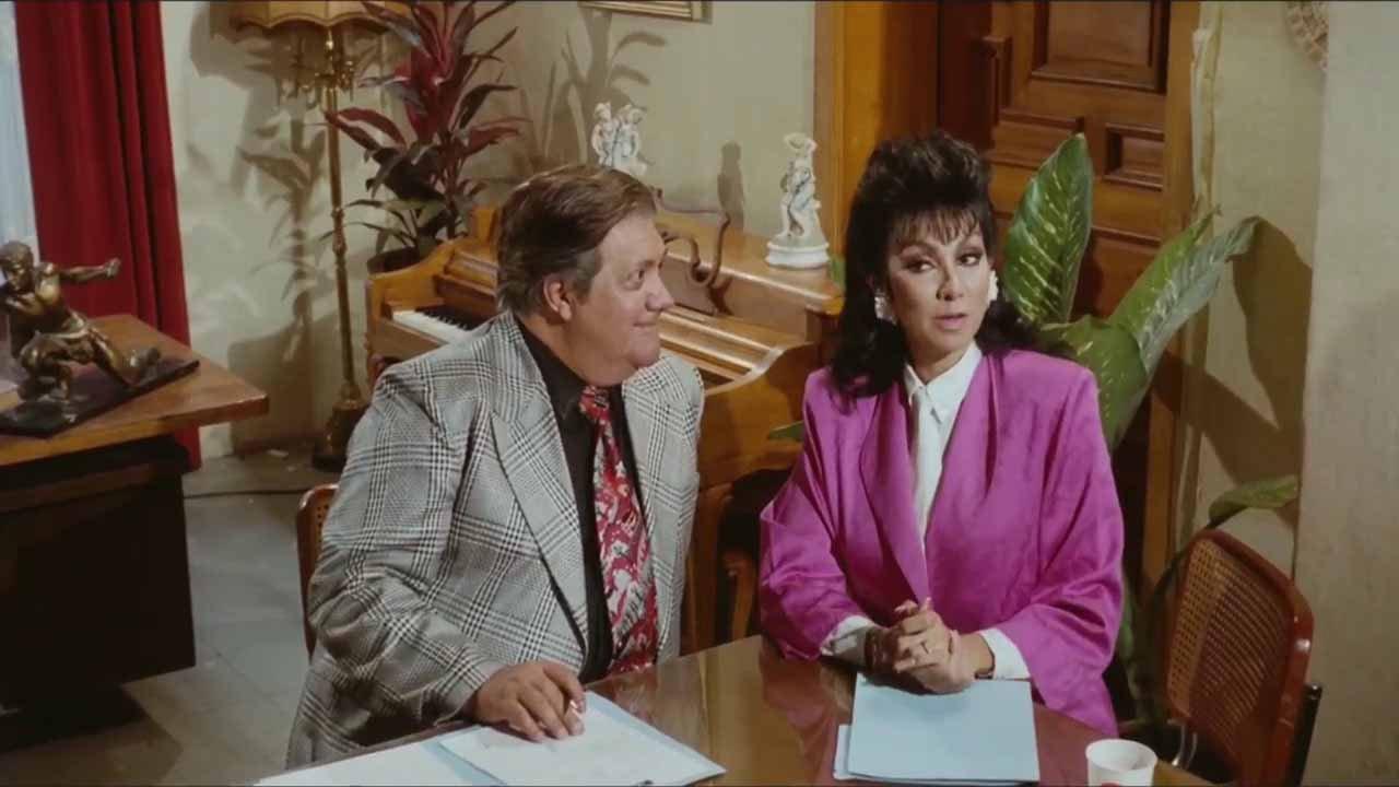 El mil abusos 1990 movie scene