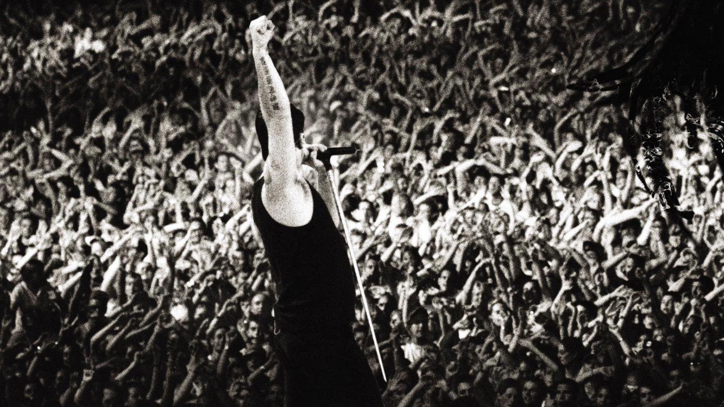 Robbie Williams: What We Did Last Summer - Live at Knebworth 2003 movie scene