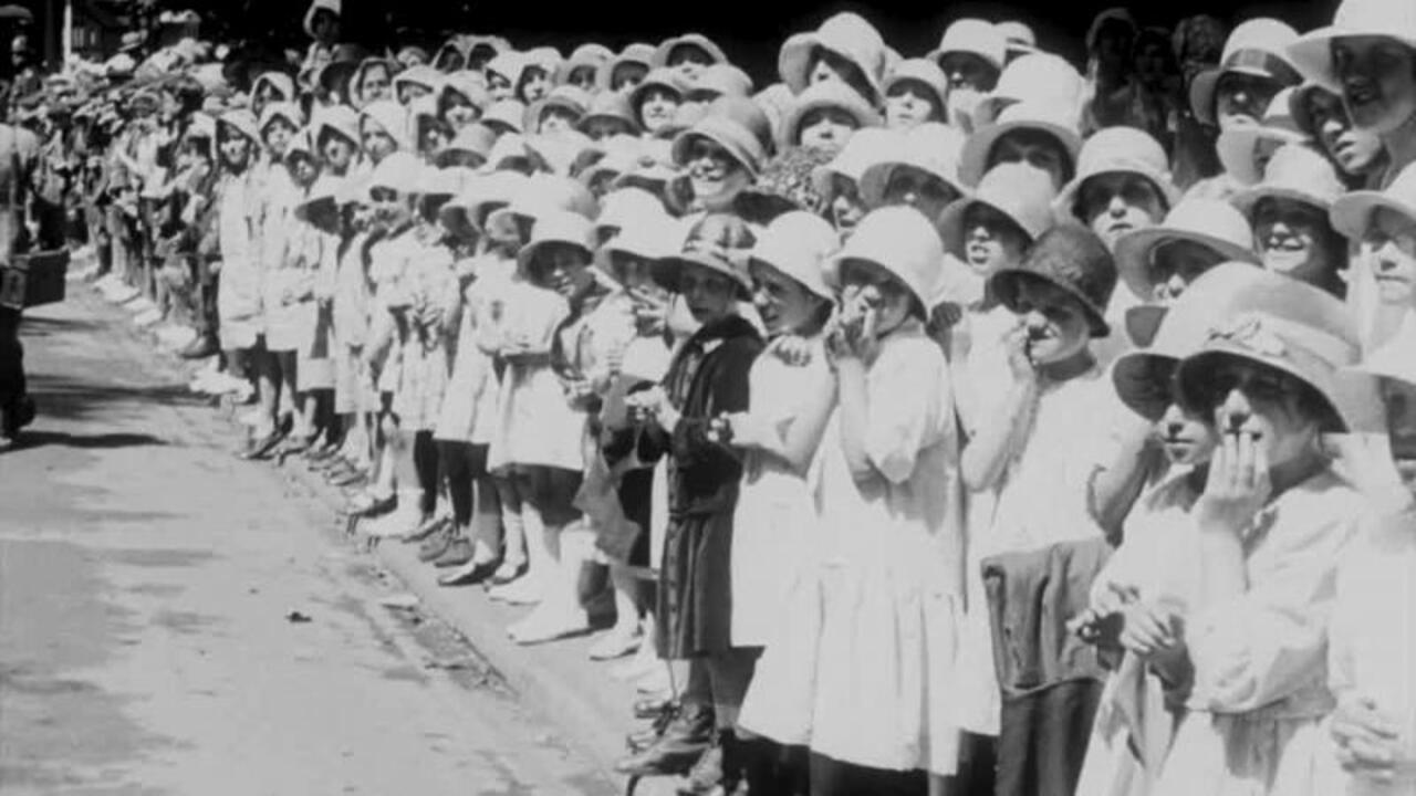Luton's Jubilee 1926 movie scene