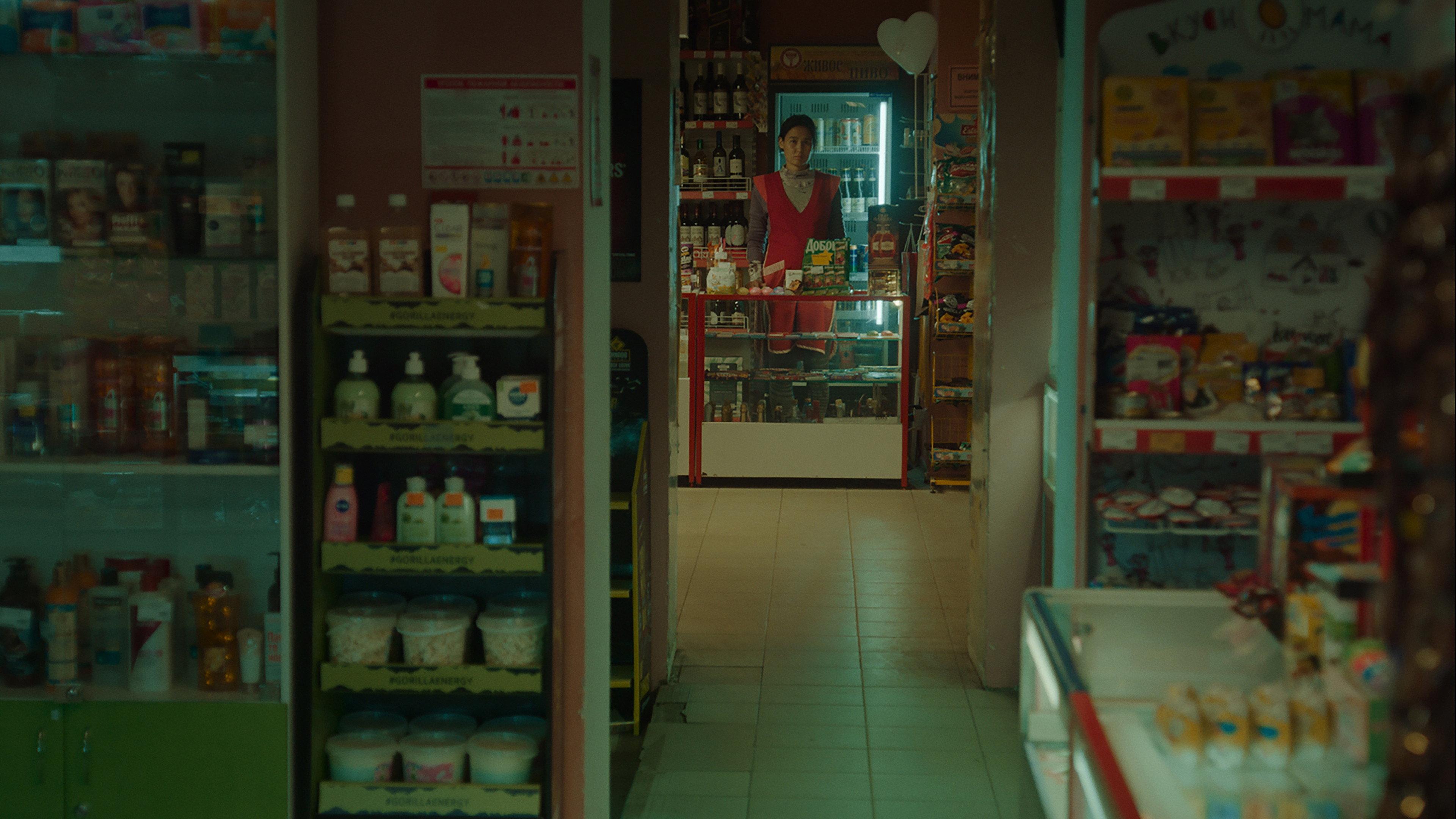 Convenience Store 2022 movie scene
