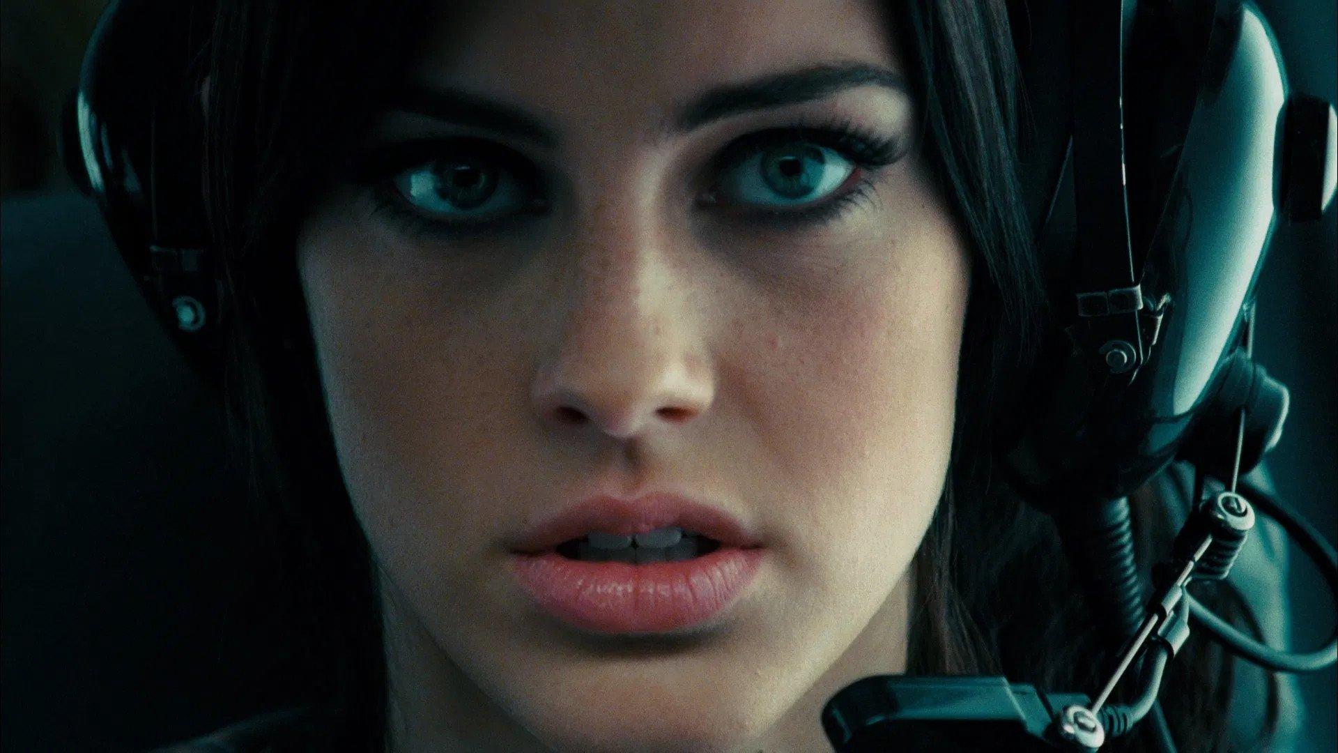 Altitude 2010 movie scene