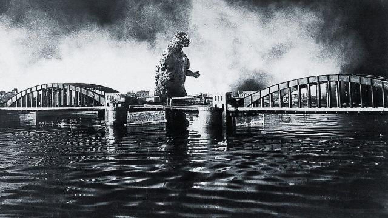 Godzilla 1954 movie scene