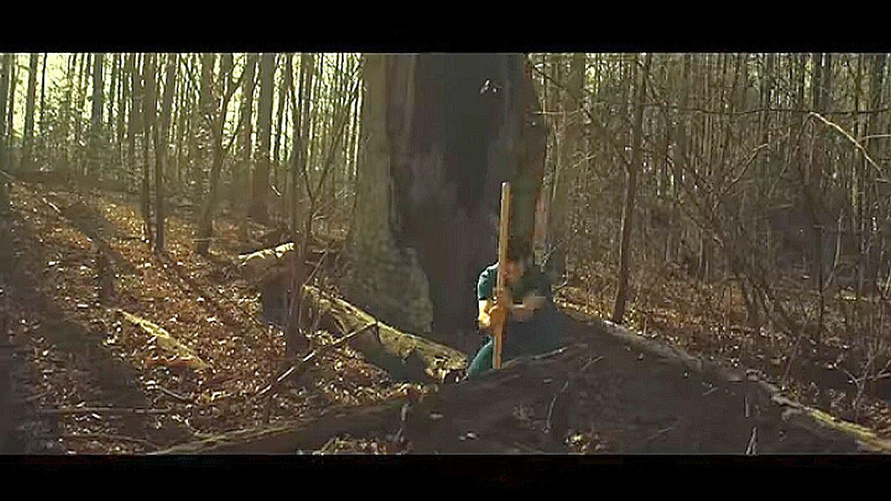 Don't Open Your Eyes 2018 movie scene