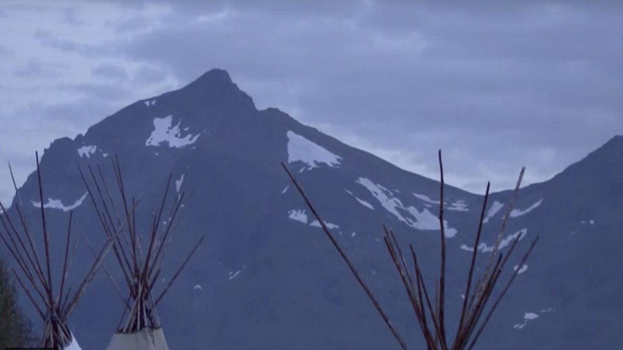 Isogaisa - the movie 2014 movie scene