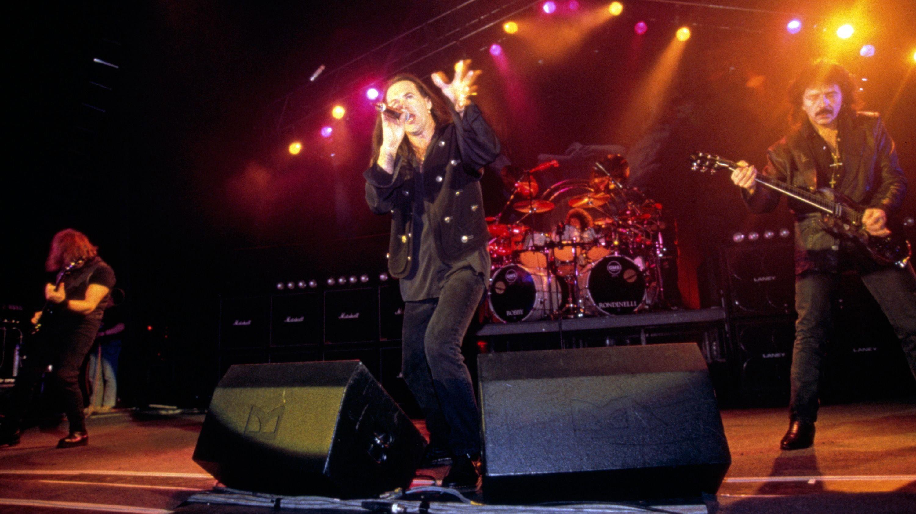 Black Sabbath - Cross Purposes Live 1994 movie scene