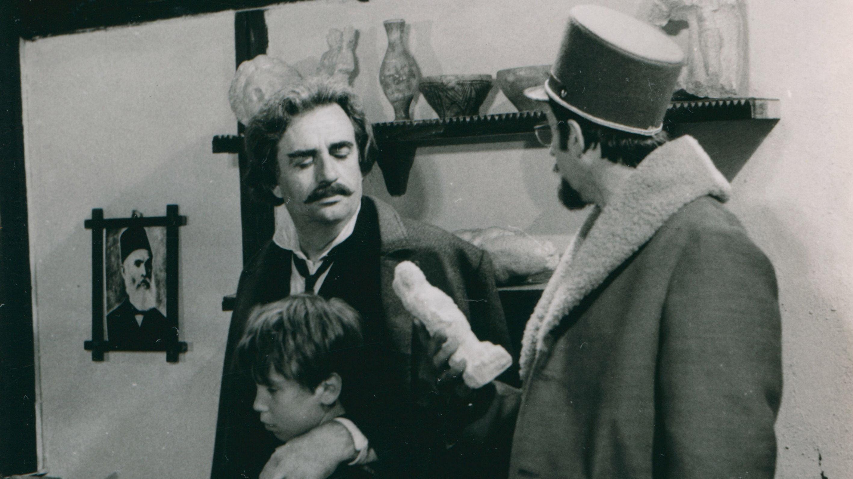 The Martyrs of the Monuments 1980 movie scene
