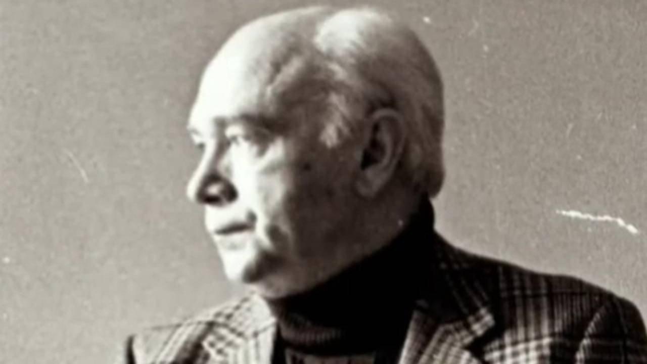 Director Alexander Dunaev. On the Proposed Circumstances of the Soviet Theater 2010 movie scene