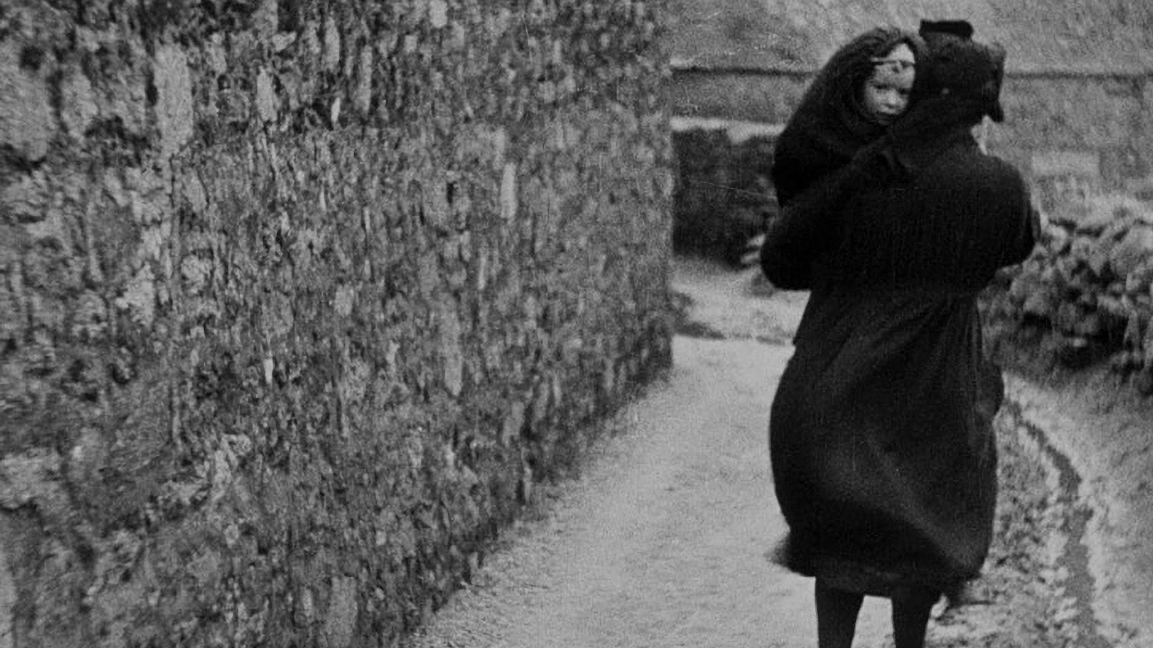 The Sea of Ravens 1930 movie scene