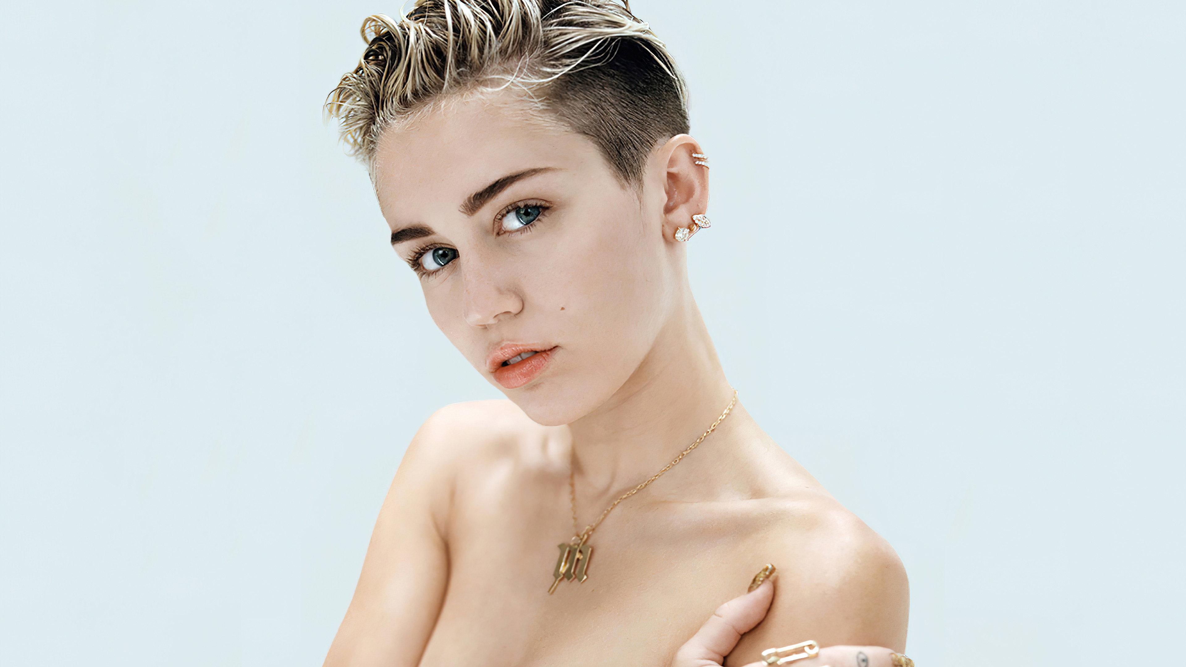 Miley: The Movement 2013 movie scene