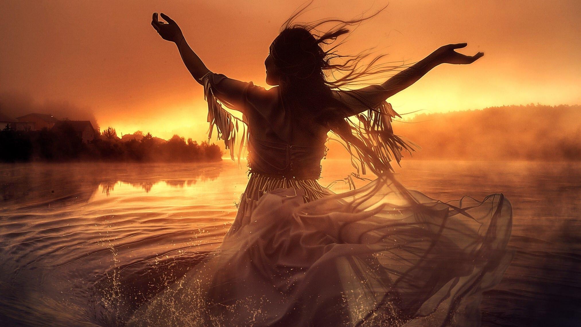 The Lady of the Lake 2024 movie scene