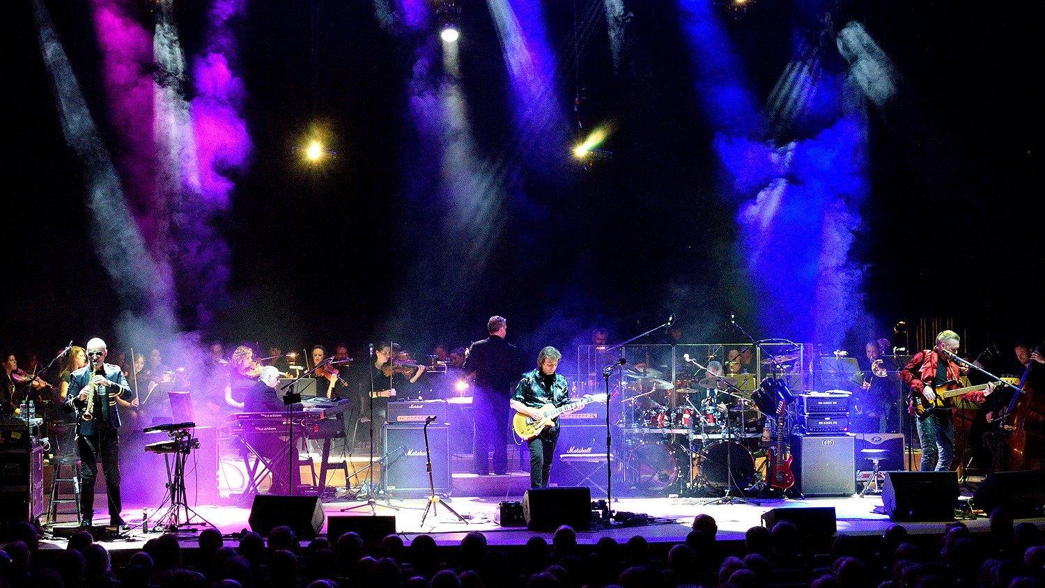 Steve Hackett : Genesis Revisited Band & Orchestra: Live at the Royal Festival Hall 2019 movie scene