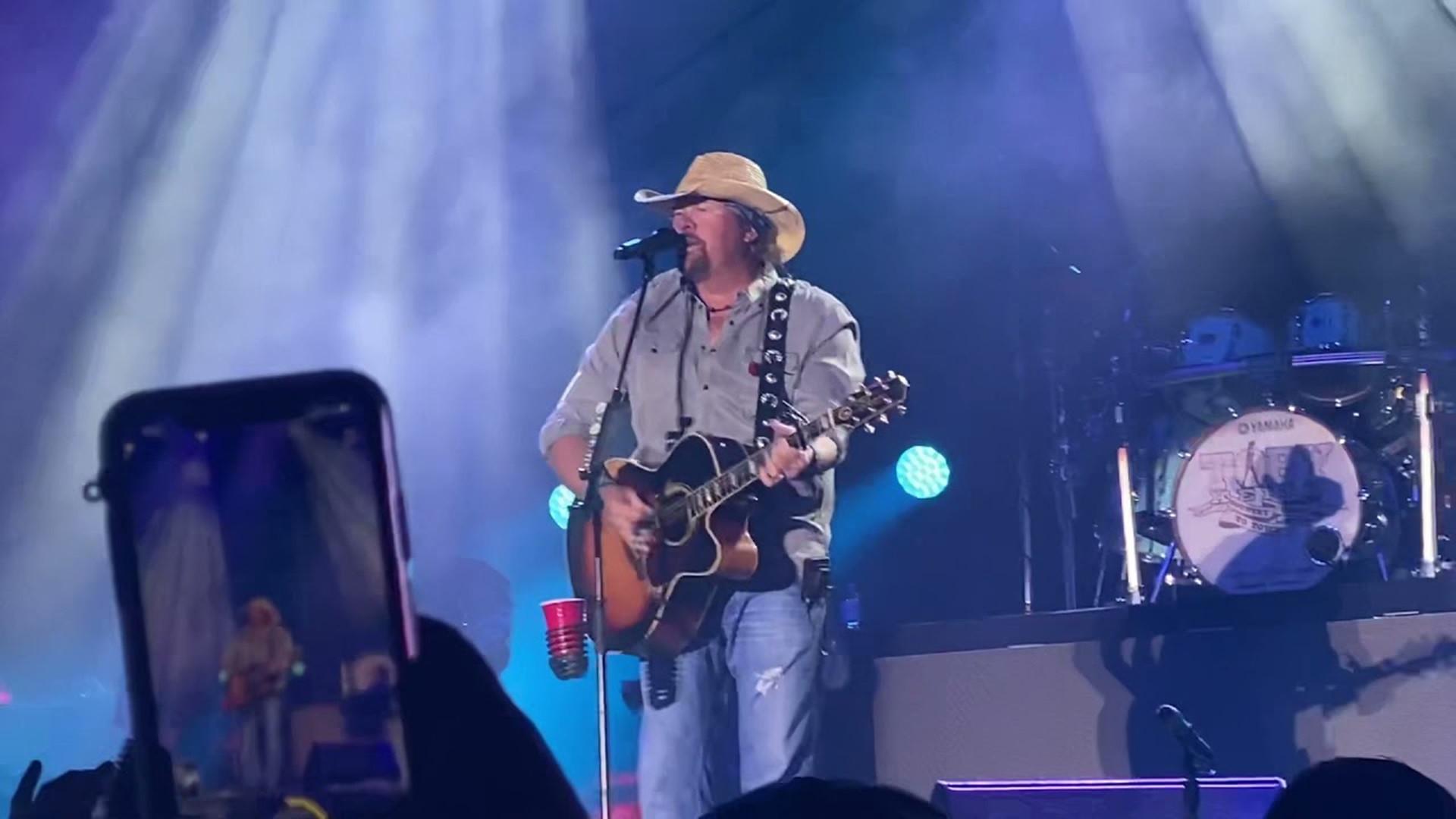 Toby Keith - Honky Tonk Town - Full Concert movie scene