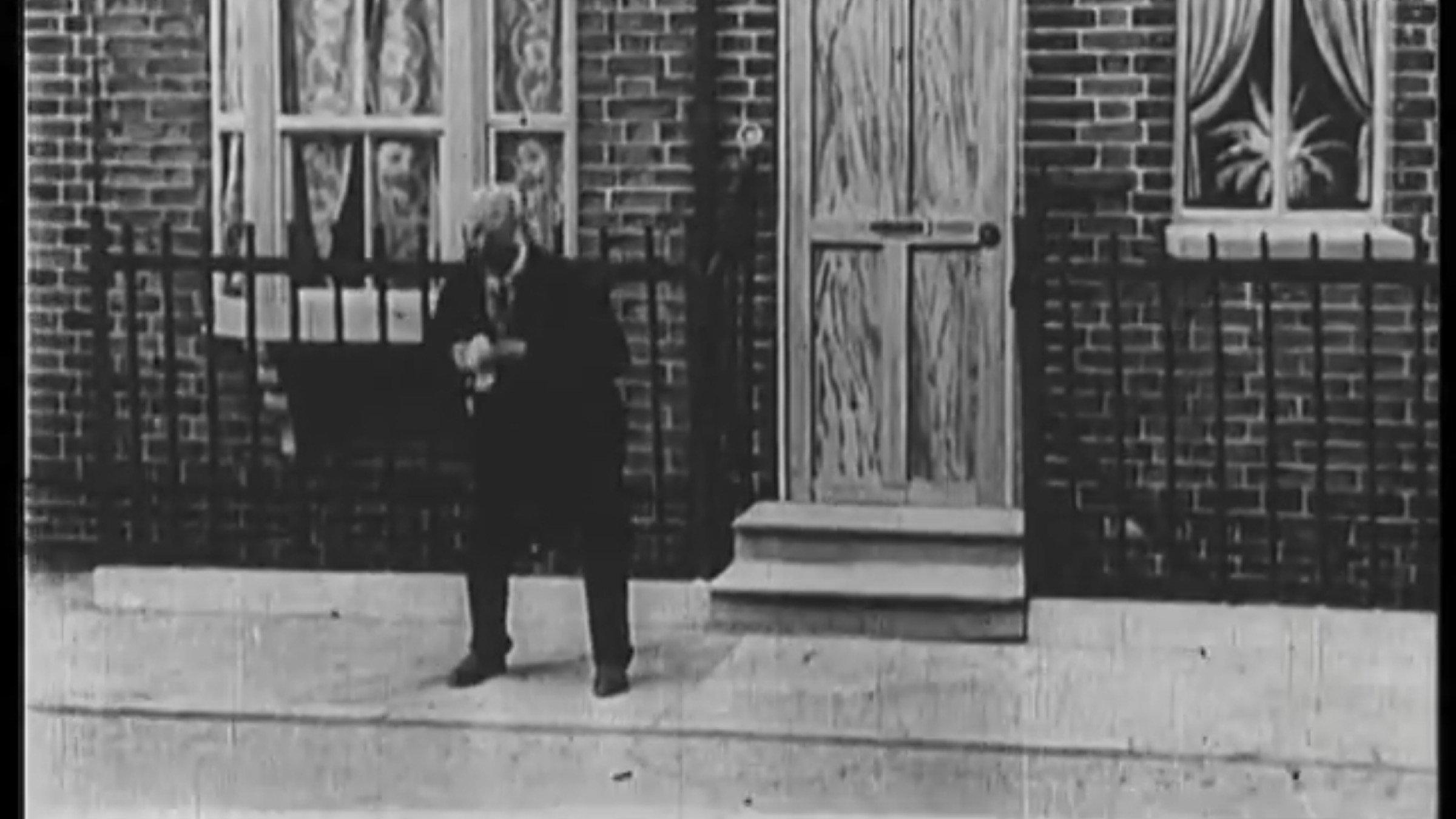 That Fatal Sneeze 1907 movie scene