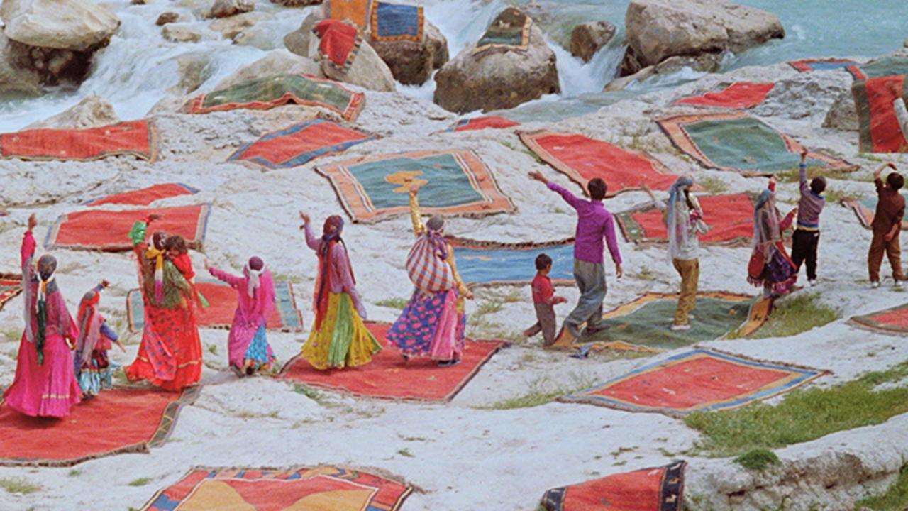 Gabbeh 1996 movie scene