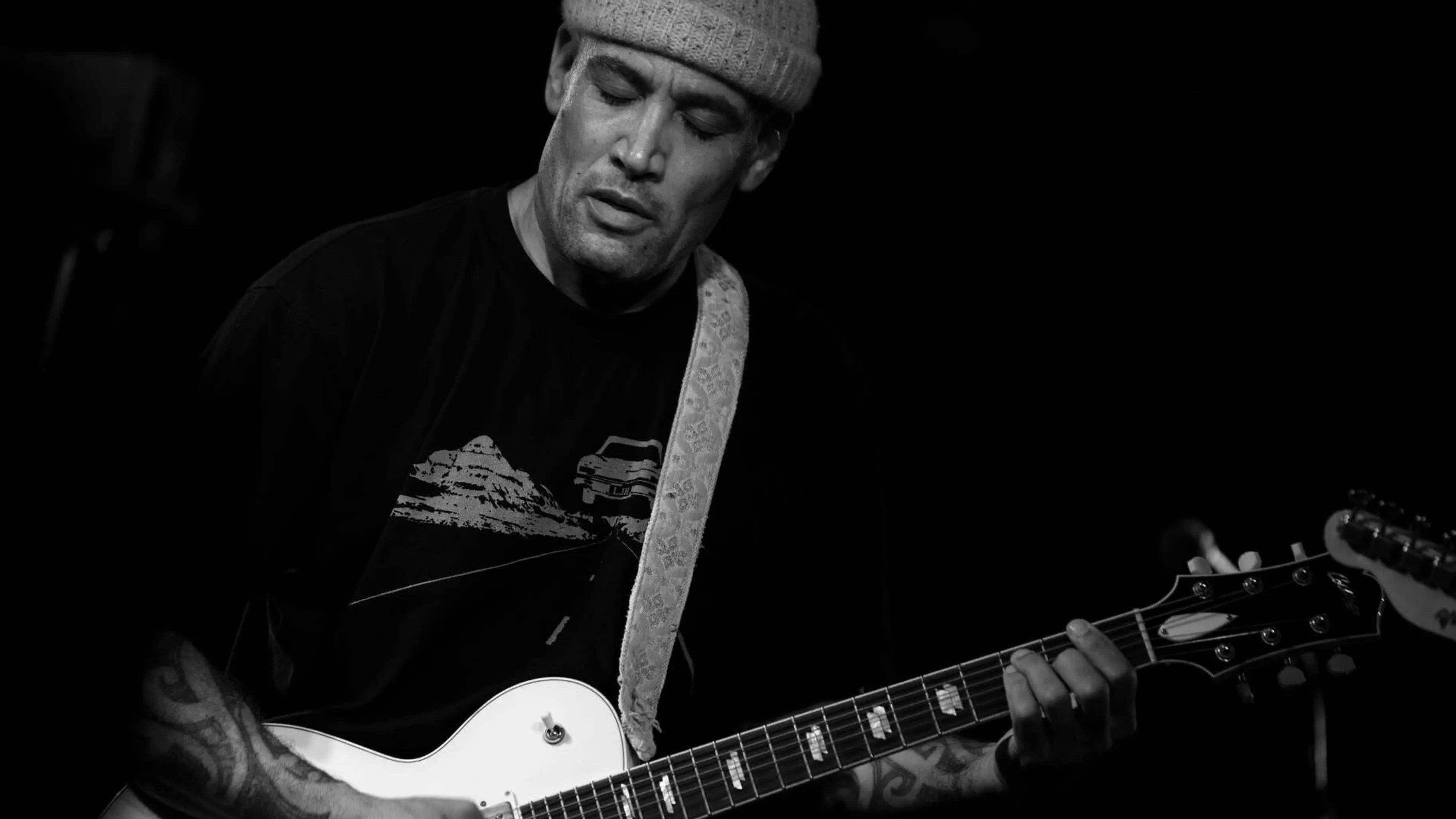 Ben Harper & The Innocent Criminals à Jazz à Vienne 2025 movie scene