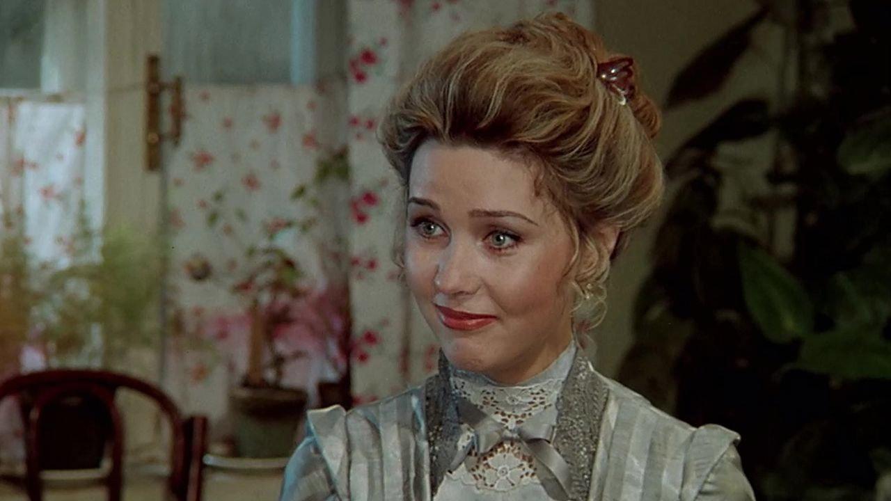 Sweet Friend of Long Forgotten Years 1996 movie scene