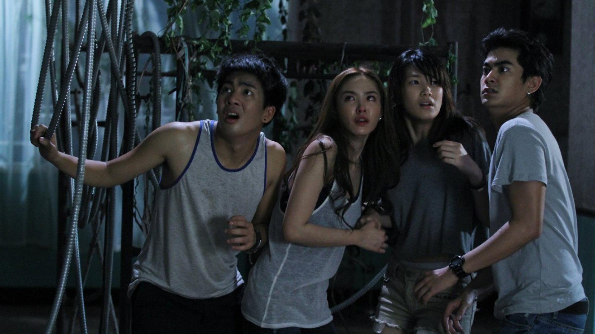 Long Weekend 2013 movie scene