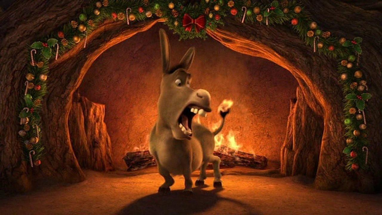 Shrek's Yule Log 2010 movie scene