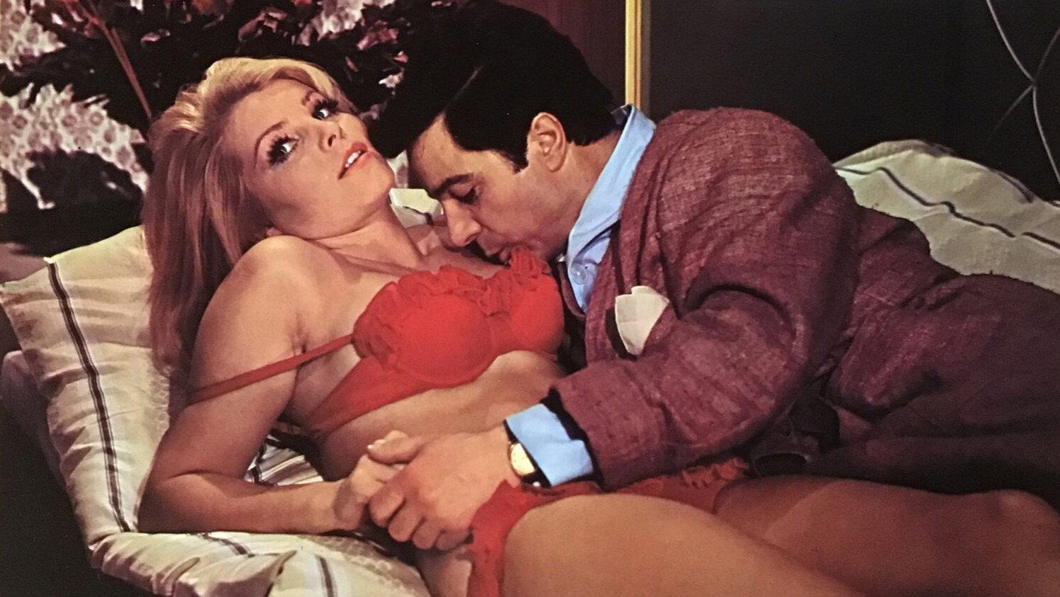 Hugo, the Woman Chaser 1969 movie scene
